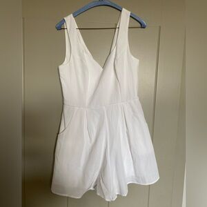 Trixxi White Sweetheart Neckline Sleeveless Romper